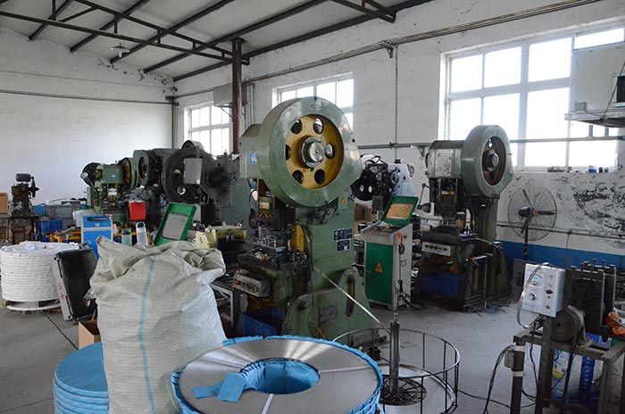 喉箍生產(chǎn)車間4