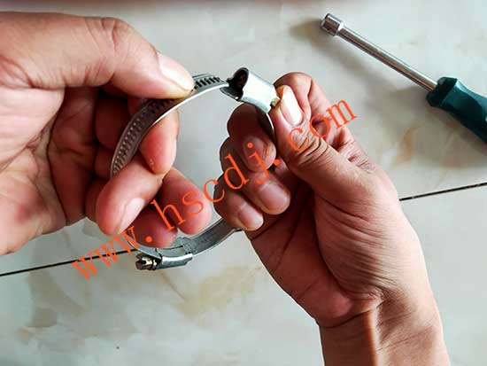 喉箍規(guī)格太小可首尾相連進行擴大規(guī)格